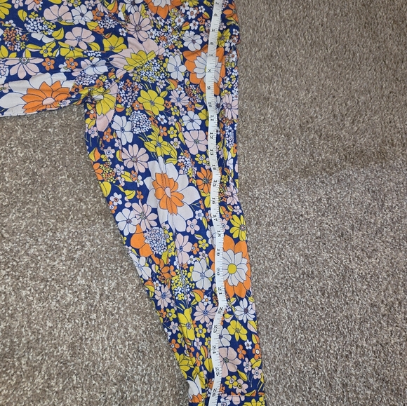 Flawless Anthropologie button down - Picture 3 of 6